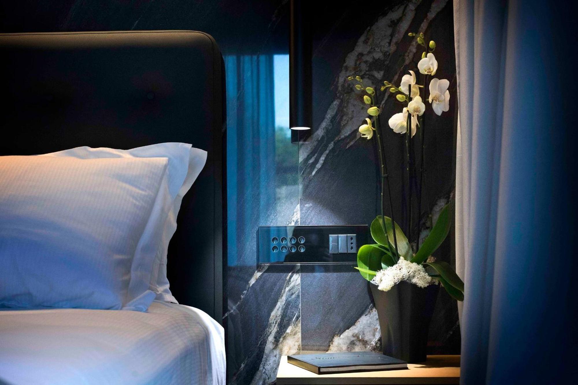 Boutique Hotel Сірміоне Екстер'єр фото